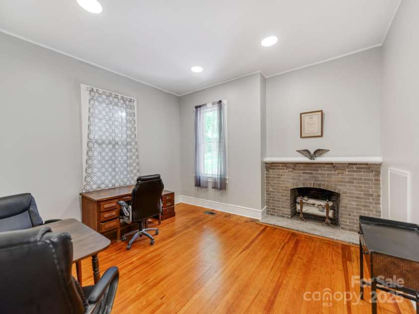 128 End Street, Chester, SC 29706.  MLS# CAR4266584, YatesRealty ID 22246. 