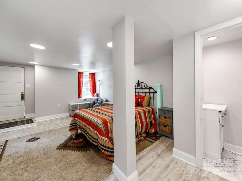 128 End Street, Chester, SC 29706.  MLS# CAR4266584, YatesRealty ID 22246. Second Living Quarters/Apartment