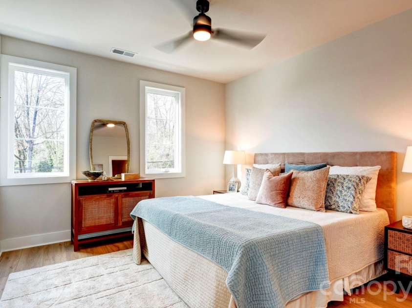 1352 Briar Creek Road, Charlotte, NC 28205.  MLS# CAR4356459, YatesRealty ID 22247. 