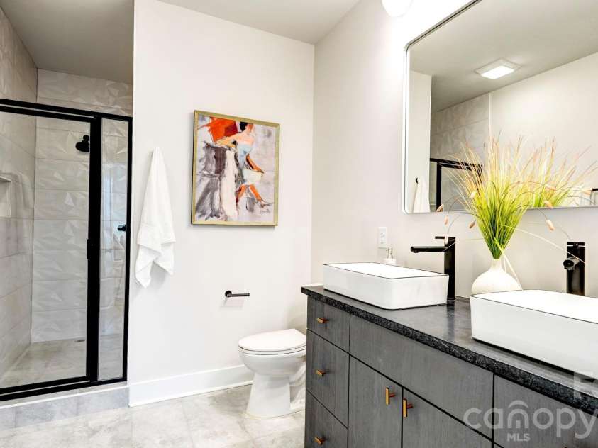 1352 Briar Creek Road, Charlotte, NC 28205.  MLS# CAR4356459, YatesRealty ID 22247. 