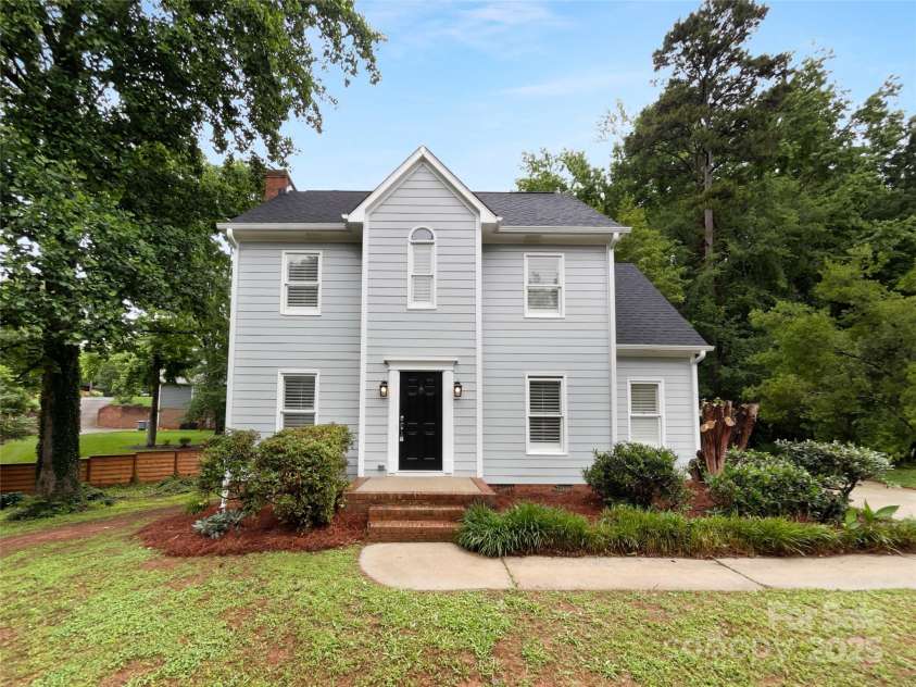 124 Creek Hollow Trail, Belmont, NC 28012.  MLS# CAR4266037, YatesRealty ID 22248. 