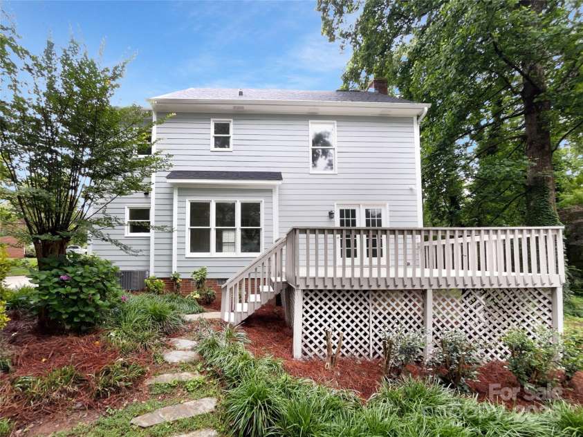 124 Creek Hollow Trail, Belmont, NC 28012.  MLS# CAR4266037, YatesRealty ID 22248. 