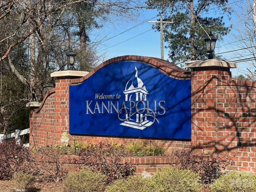 2613 Lane Street, Kannapolis, NC 28083.  MLS# CAR4359170, YatesRealty ID 22248. 