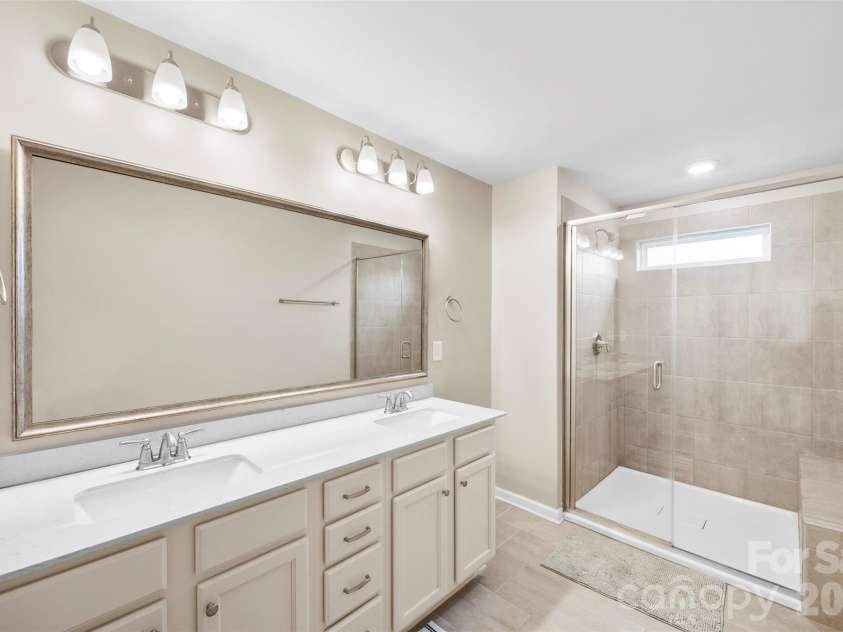 423 Wescott Street, Indian Trail, NC 28079.  MLS# CAR4358336, YatesRealty ID 22249. 2nd Floor Primary Bathroom