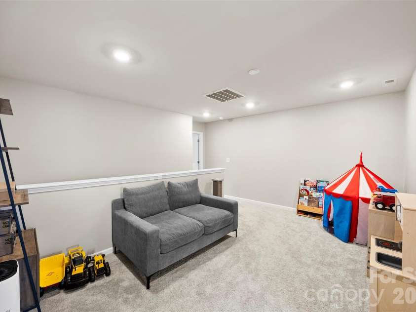 423 Wescott Street, Indian Trail, NC 28079.  MLS# CAR4358336, YatesRealty ID 22249. 