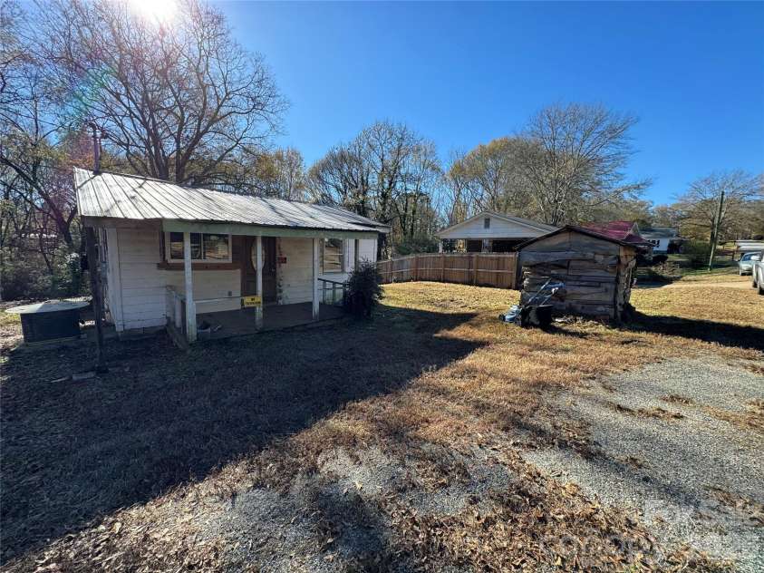 178 Newline Road, Mooresboro, NC 28114.  MLS# CAR4227721, YatesRealty ID 2225. 
