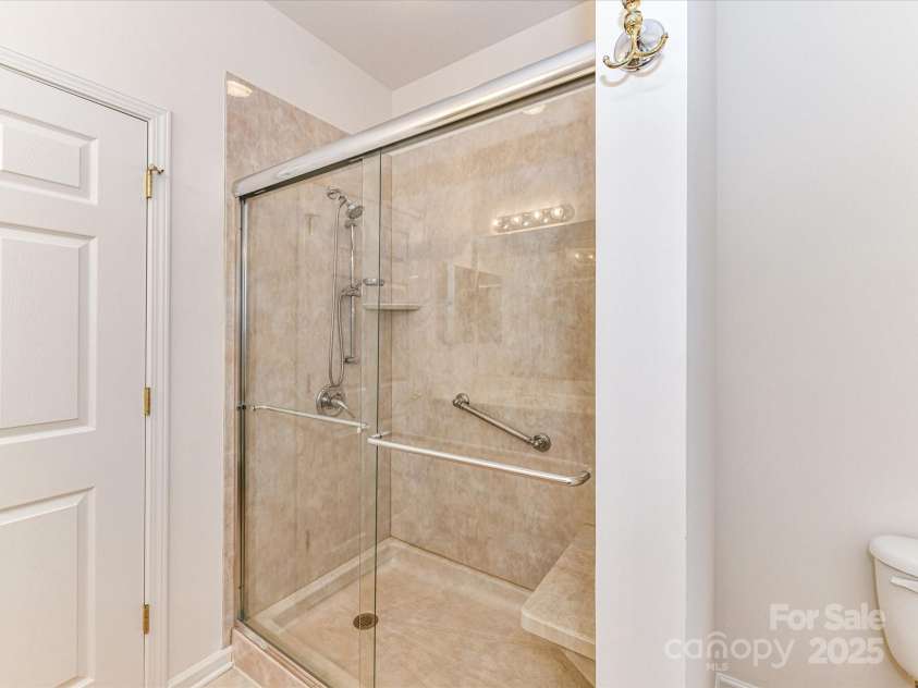 11705 Silverado Lane, Charlotte, NC 28277.  MLS# CAR4244459, YatesRealty ID 22250. 