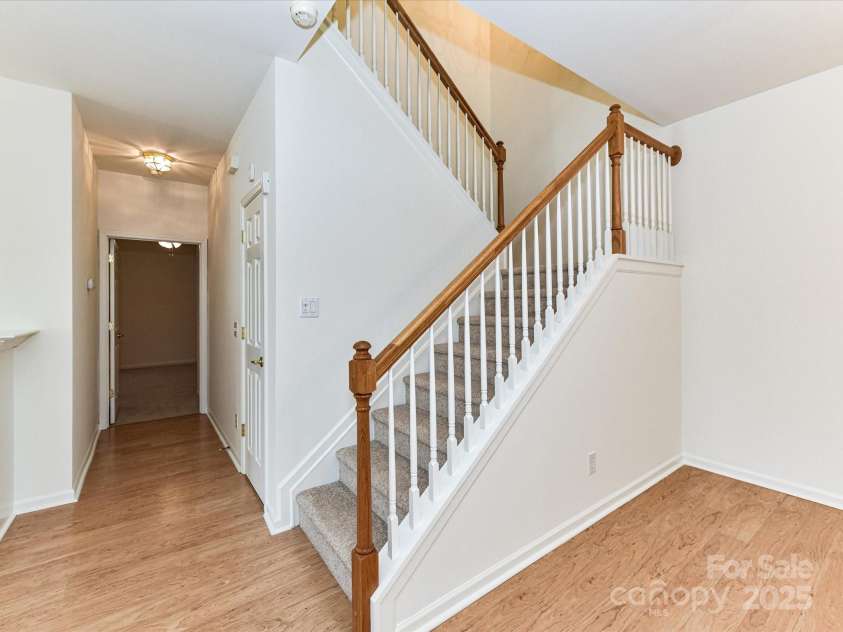 11705 Silverado Lane, Charlotte, NC 28277.  MLS# CAR4244459, YatesRealty ID 22250. 