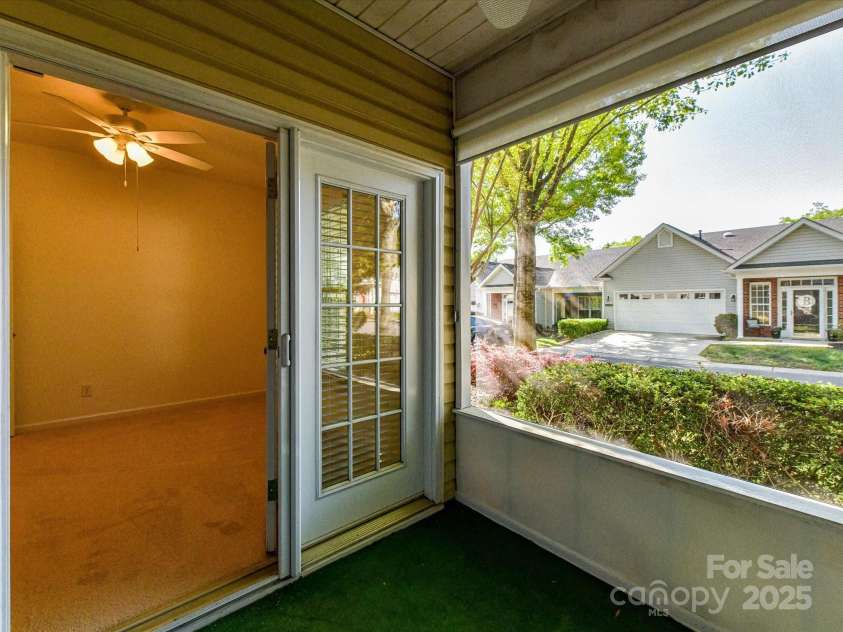 11705 Silverado Lane, Charlotte, NC 28277.  MLS# CAR4244459, YatesRealty ID 22250. 
