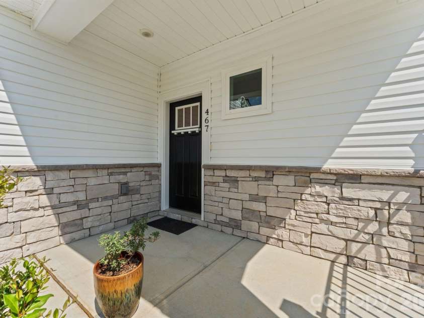 467 Hoover Road, Troutman, NC 28166.  MLS# CAR4360808, YatesRealty ID 22250. 