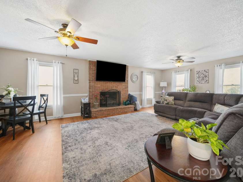 120 Ridgewood Court, Salisbury, NC 28146.  MLS# CAR4362997, YatesRealty ID 22251. 