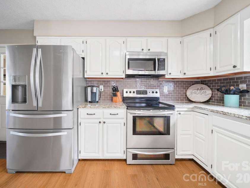 120 Ridgewood Court, Salisbury, NC 28146.  MLS# CAR4362997, YatesRealty ID 22251. 