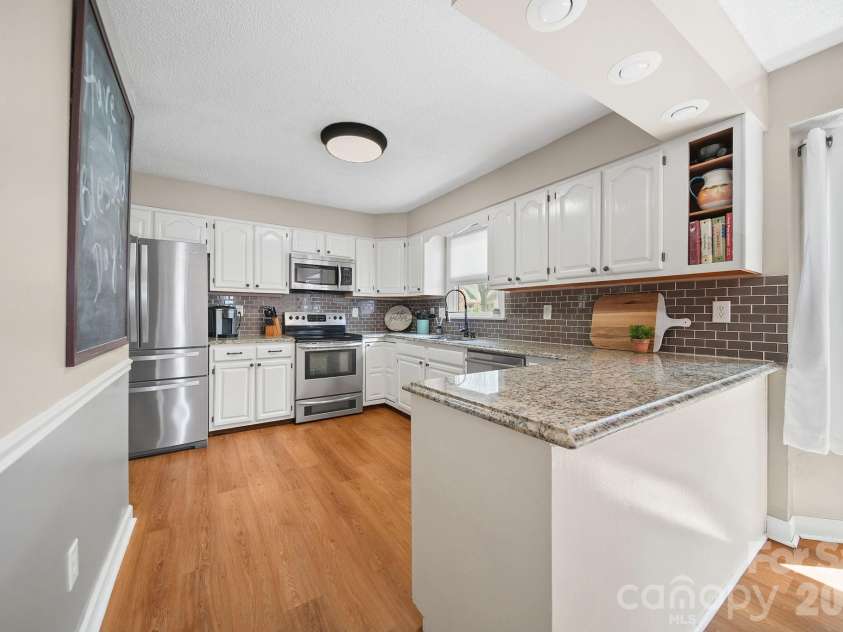 120 Ridgewood Court, Salisbury, NC 28146.  MLS# CAR4362997, YatesRealty ID 22251. 