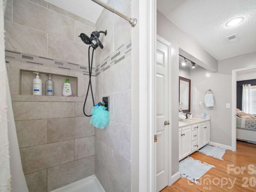 120 Ridgewood Court, Salisbury, NC 28146.  MLS# CAR4362997, YatesRealty ID 22251. Ensuite