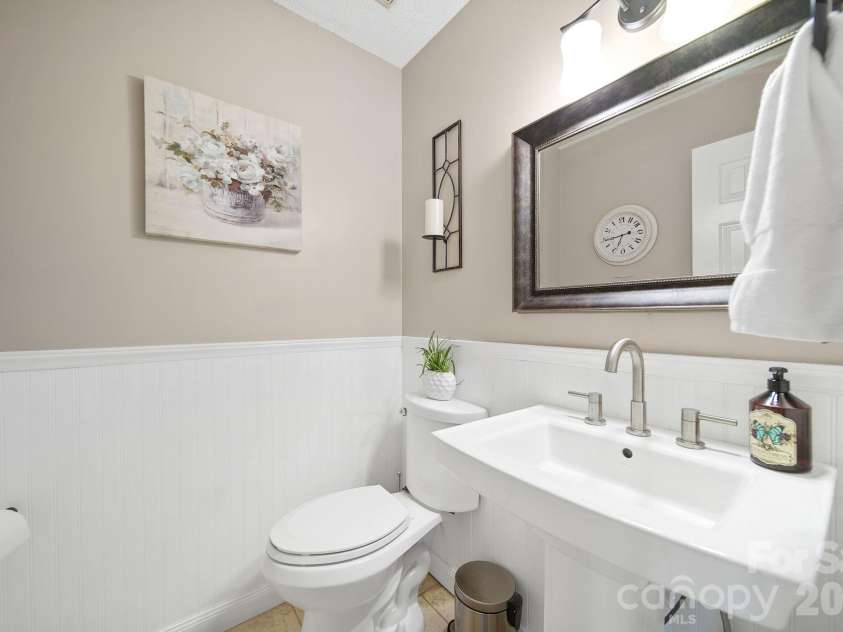 120 Ridgewood Court, Salisbury, NC 28146.  MLS# CAR4362997, YatesRealty ID 22251. Half bath