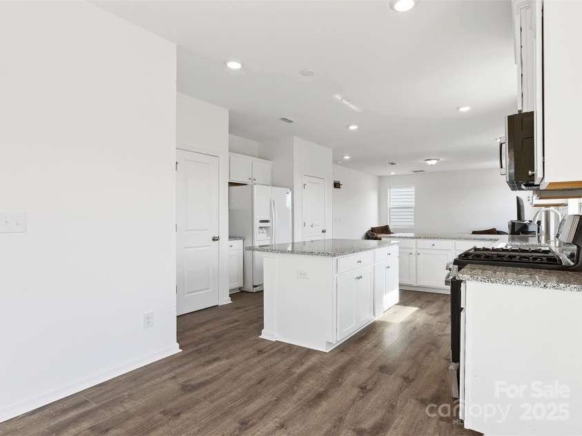 1433 Harleston Street, Indian Trail, NC 28079.  MLS# CAR4260285, YatesRealty ID 22252. Chef's Kitchen