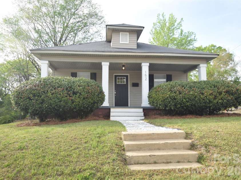 152 Academy Avenue, Concord, NC 28025.  MLS# CAR4364730, YatesRealty ID 22252. 