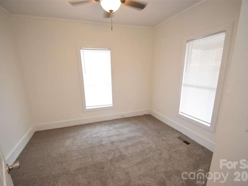 152 Academy Avenue, Concord, NC 28025.  MLS# CAR4364730, YatesRealty ID 22252. 