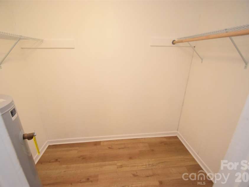 152 Academy Avenue, Concord, NC 28025.  MLS# CAR4364730, YatesRealty ID 22252. 