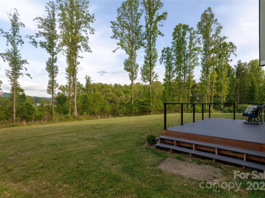 467 Dale Road, Spruce Pine, NC 28777.  MLS# CAR4260638, YatesRealty ID 22253. 