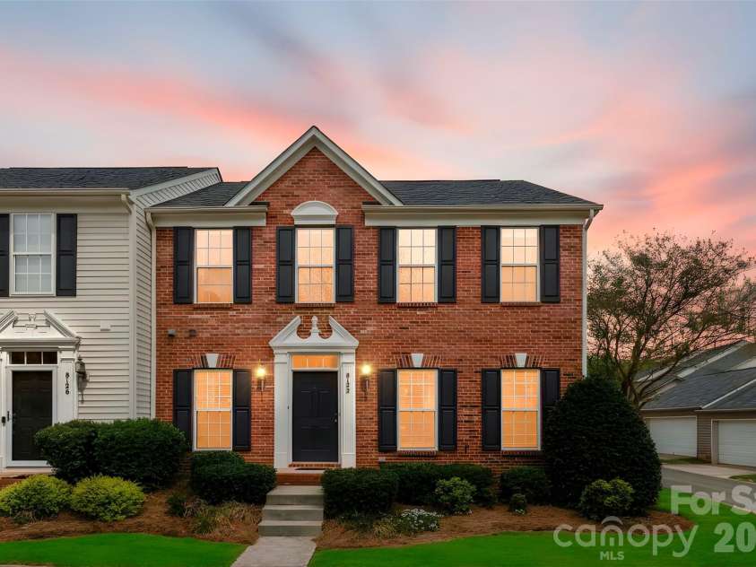 8122 Bridgegate Drive, Huntersville, NC 28078.  MLS# CAR4364715, YatesRealty ID 22253. 
