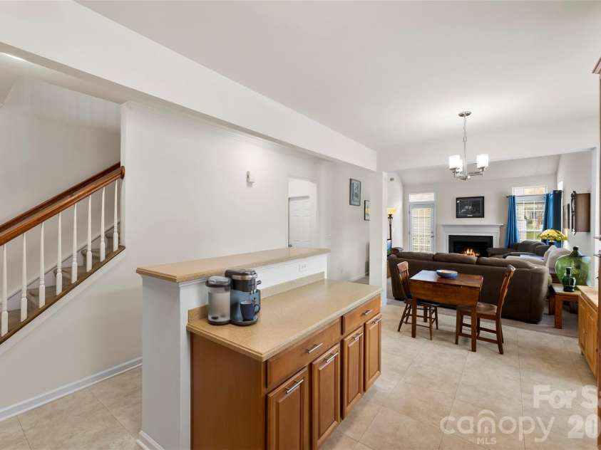 8122 Bridgegate Drive, Huntersville, NC 28078.  MLS# CAR4364715, YatesRealty ID 22253. 