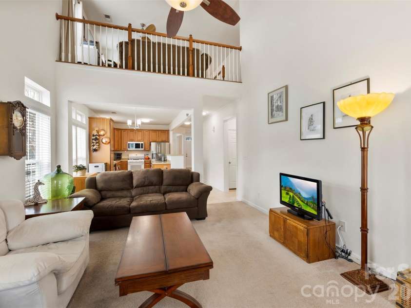 8122 Bridgegate Drive, Huntersville, NC 28078.  MLS# CAR4364715, YatesRealty ID 22253. 