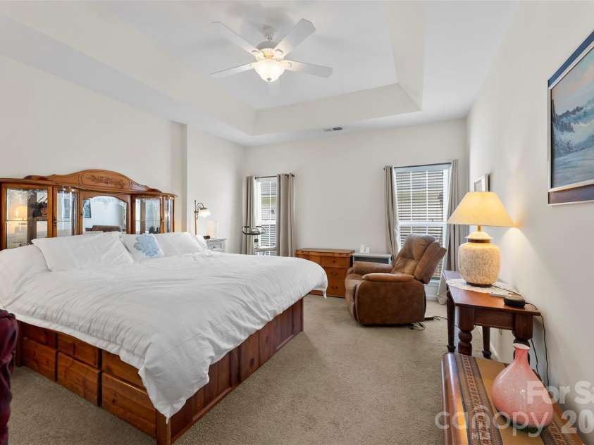 8122 Bridgegate Drive, Huntersville, NC 28078.  MLS# CAR4364715, YatesRealty ID 22253. 