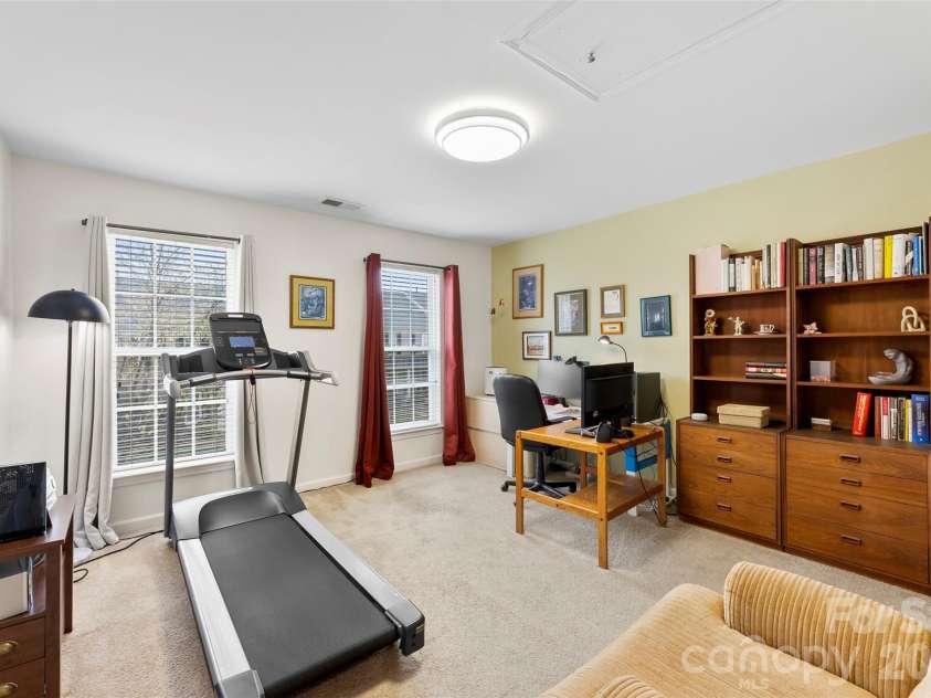 8122 Bridgegate Drive, Huntersville, NC 28078.  MLS# CAR4364715, YatesRealty ID 22253. 