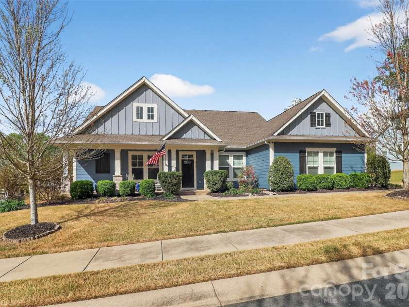 814 McGavock Street, Fort Mill, SC 29715.  MLS# CAR4364910, YatesRealty ID 22254. 