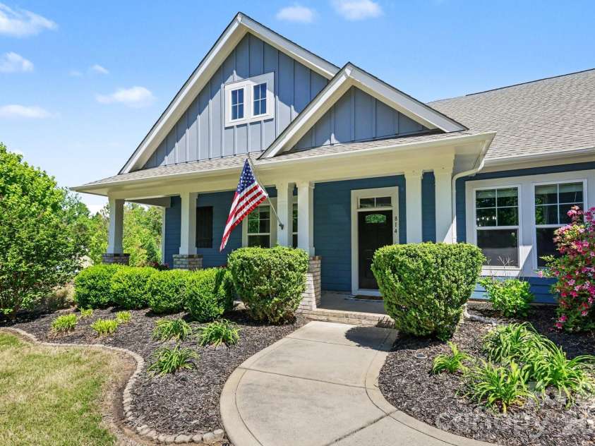 814 McGavock Street, Fort Mill, SC 29715.  MLS# CAR4364910, YatesRealty ID 22254. 