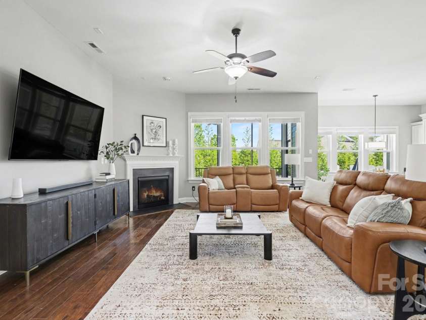 814 McGavock Street, Fort Mill, SC 29715.  MLS# CAR4364910, YatesRealty ID 22254. 