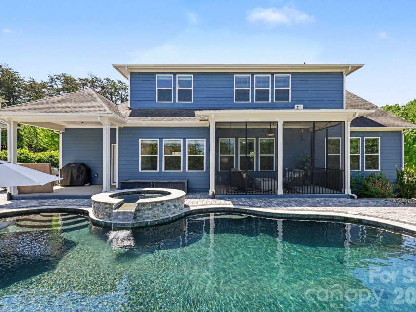 814 McGavock Street, Fort Mill, SC 29715.  MLS# CAR4364910, YatesRealty ID 22254. 