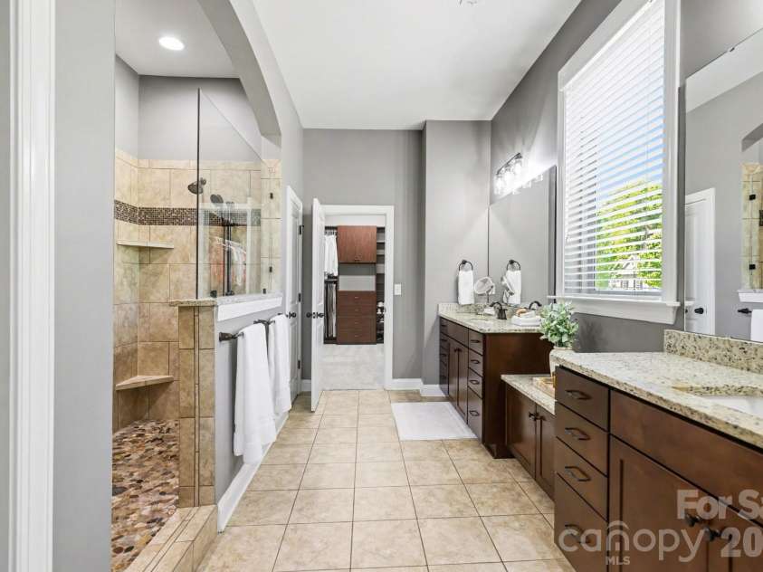 814 McGavock Street, Fort Mill, SC 29715.  MLS# CAR4364910, YatesRealty ID 22254. 