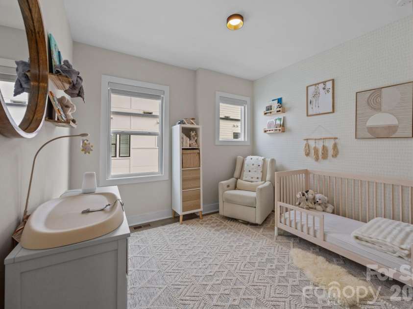 513 Strong Avenue, Charlotte, NC 28205.  MLS# CAR4366666, YatesRealty ID 22256. 