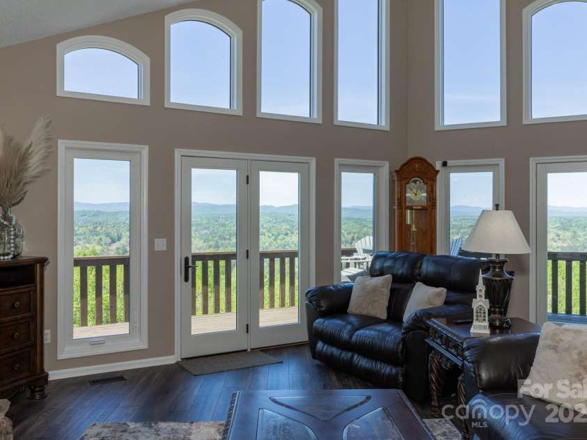 4933 NC Hwy 268 Highway, Wilkesboro, NC 28697.  MLS# CAR4268569, YatesRealty ID 22257. 