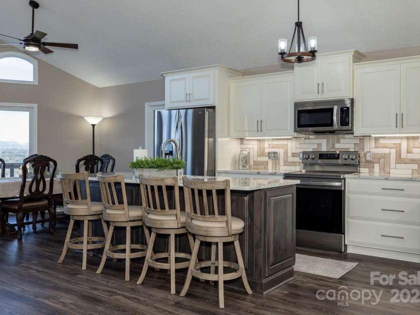 4933 NC Hwy 268 Highway, Wilkesboro, NC 28697.  MLS# CAR4268569, YatesRealty ID 22257. 