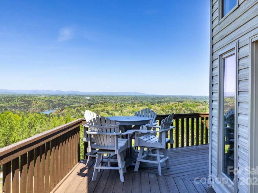 4933 NC Hwy 268 Highway, Wilkesboro, NC 28697.  MLS# CAR4268569, YatesRealty ID 22257. 