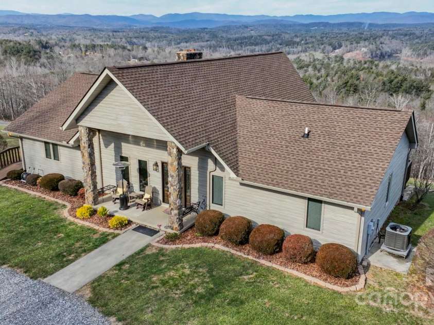 4933 NC Hwy 268 Highway, Wilkesboro, NC 28697.  MLS# CAR4268569, YatesRealty ID 22257. 