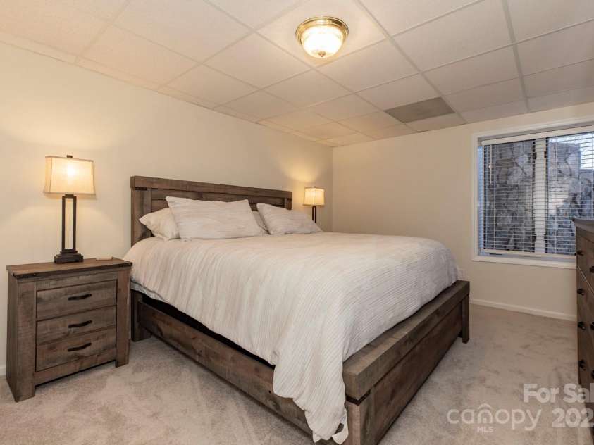 4933 NC Hwy 268 Highway, Wilkesboro, NC 28697.  MLS# CAR4268569, YatesRealty ID 22257. 