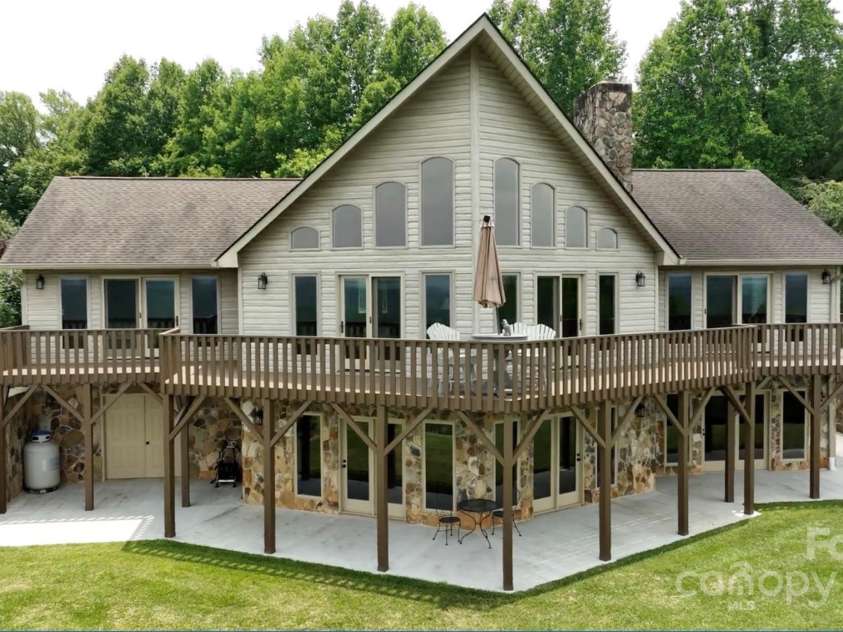 4933 NC Hwy 268 Highway, Wilkesboro, NC 28697.  MLS# CAR4268569, YatesRealty ID 22257. 