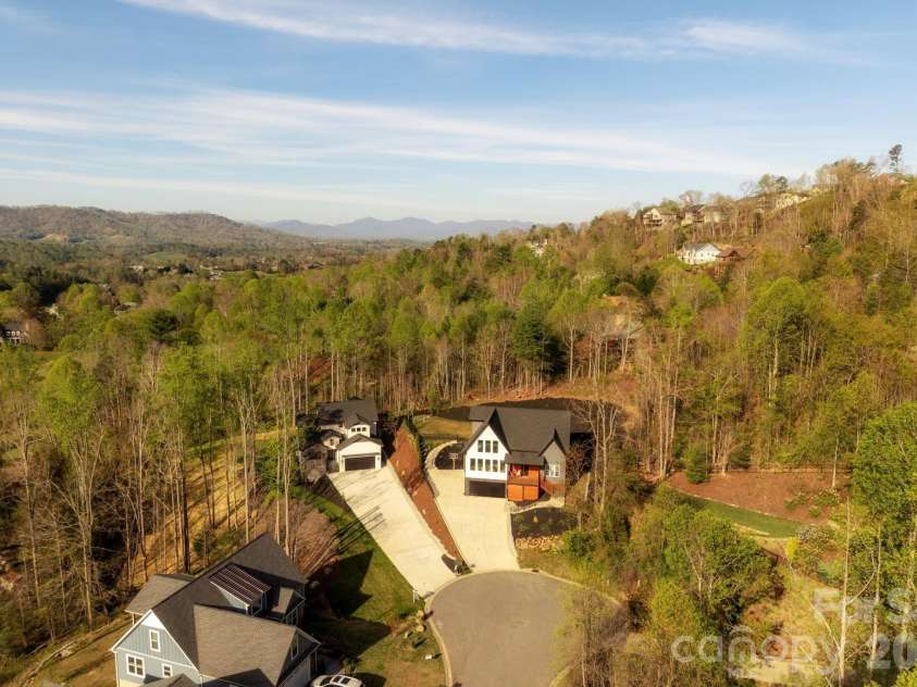50 Carden Drive, Weaverville, NC 28787.  MLS# CAR4368414, YatesRealty ID 22258. 