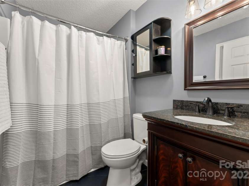 630 Britton Creek Drive, Hendersonville, NC 28791.  MLS# CAR4241236, YatesRealty ID 22259. Full bath 