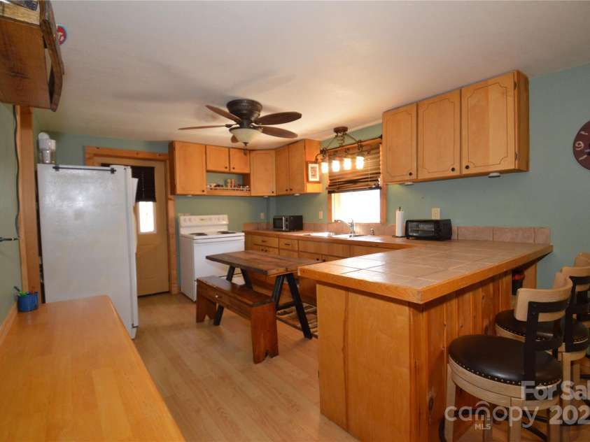 128 Archie Coffey Lane, Collettsville, NC 28611.  MLS# CAR4231796, YatesRealty ID 2226. 