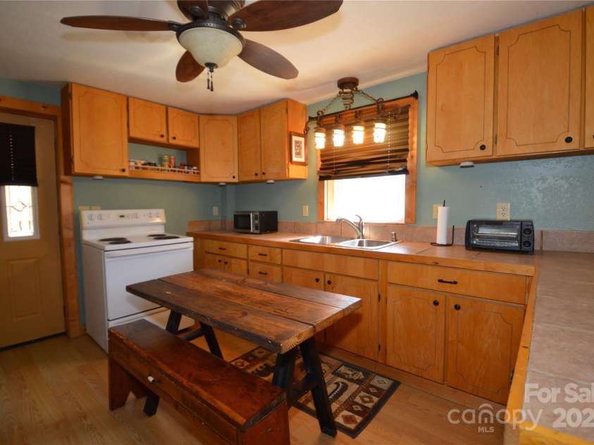 128 Archie Coffey Lane, Collettsville, NC 28611.  MLS# CAR4231796, YatesRealty ID 2226. 