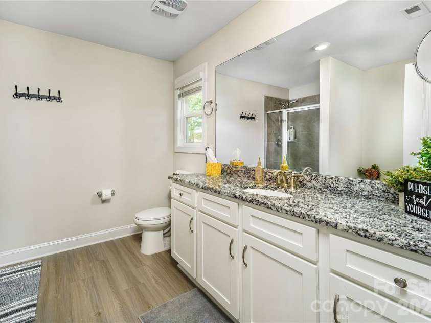 132 Tradesmen Trail, Troutman, NC 28166.  MLS# CAR4368685, YatesRealty ID 22260. 