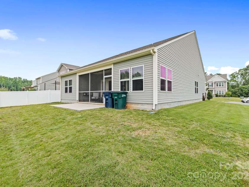 196 Sutters Mill Drive, Troutman, NC 28166.  MLS# CAR4267630, YatesRealty ID 22260. 