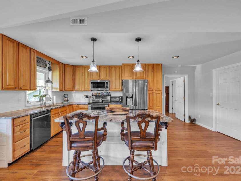 5158 Jenkins Road, Morganton, NC 28655.  MLS# CAR4273419, YatesRealty ID 22261. 
