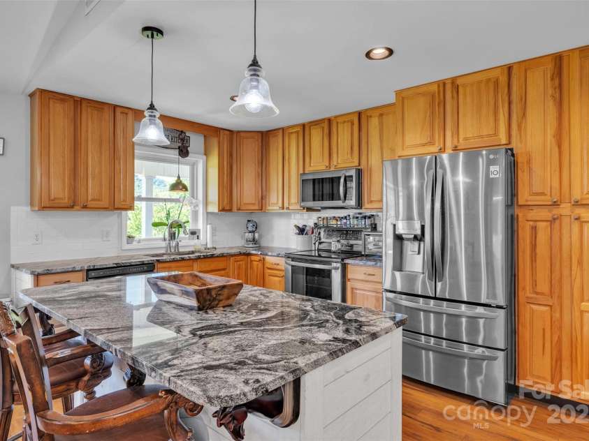 5158 Jenkins Road, Morganton, NC 28655.  MLS# CAR4273419, YatesRealty ID 22261. 