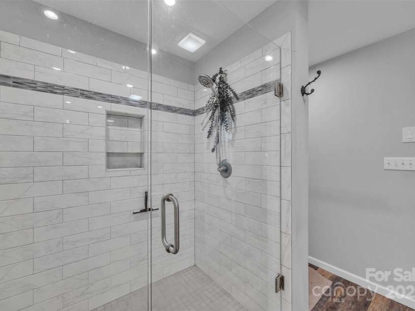 5158 Jenkins Road, Morganton, NC 28655.  MLS# CAR4273419, YatesRealty ID 22261. 